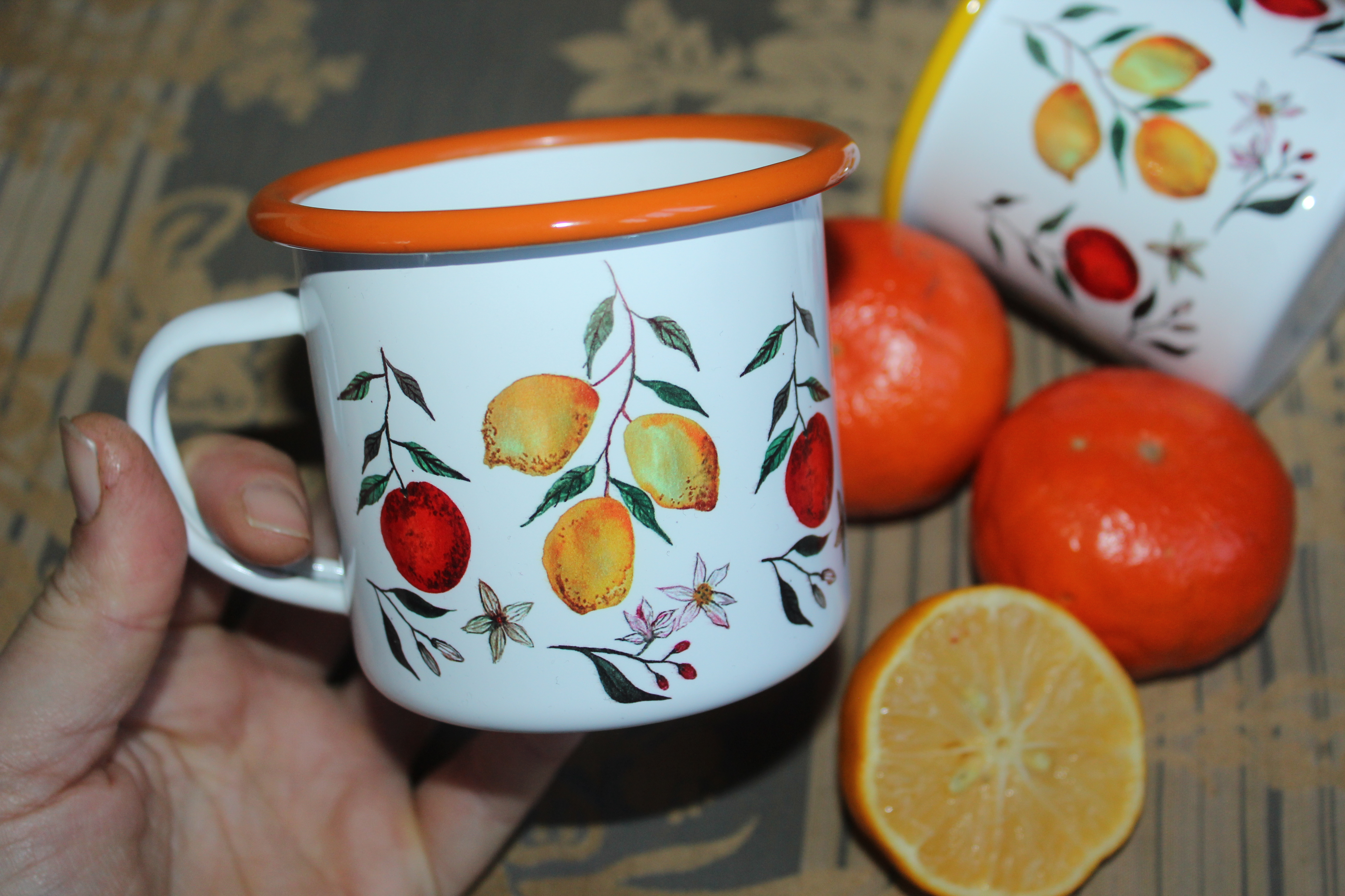 Plecháček pomeranče a citrony oranžový okraj