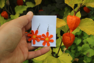 Háčkované náušnice oranžové květy